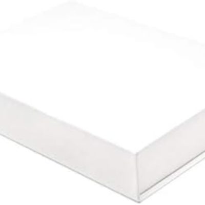 white box with magnetic closure